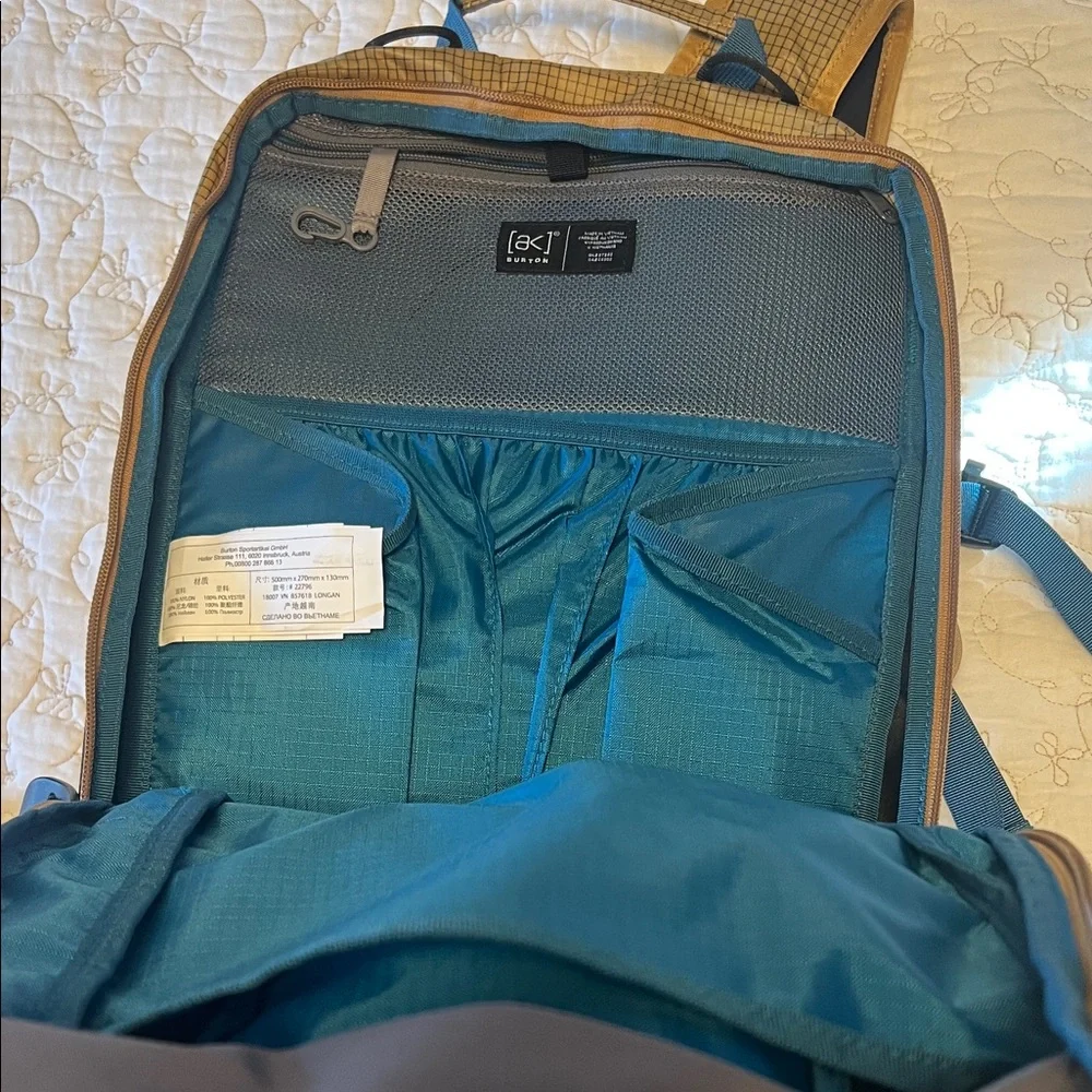 Burton Checkered Tan and Blue Backpack - Picture 5 of 11